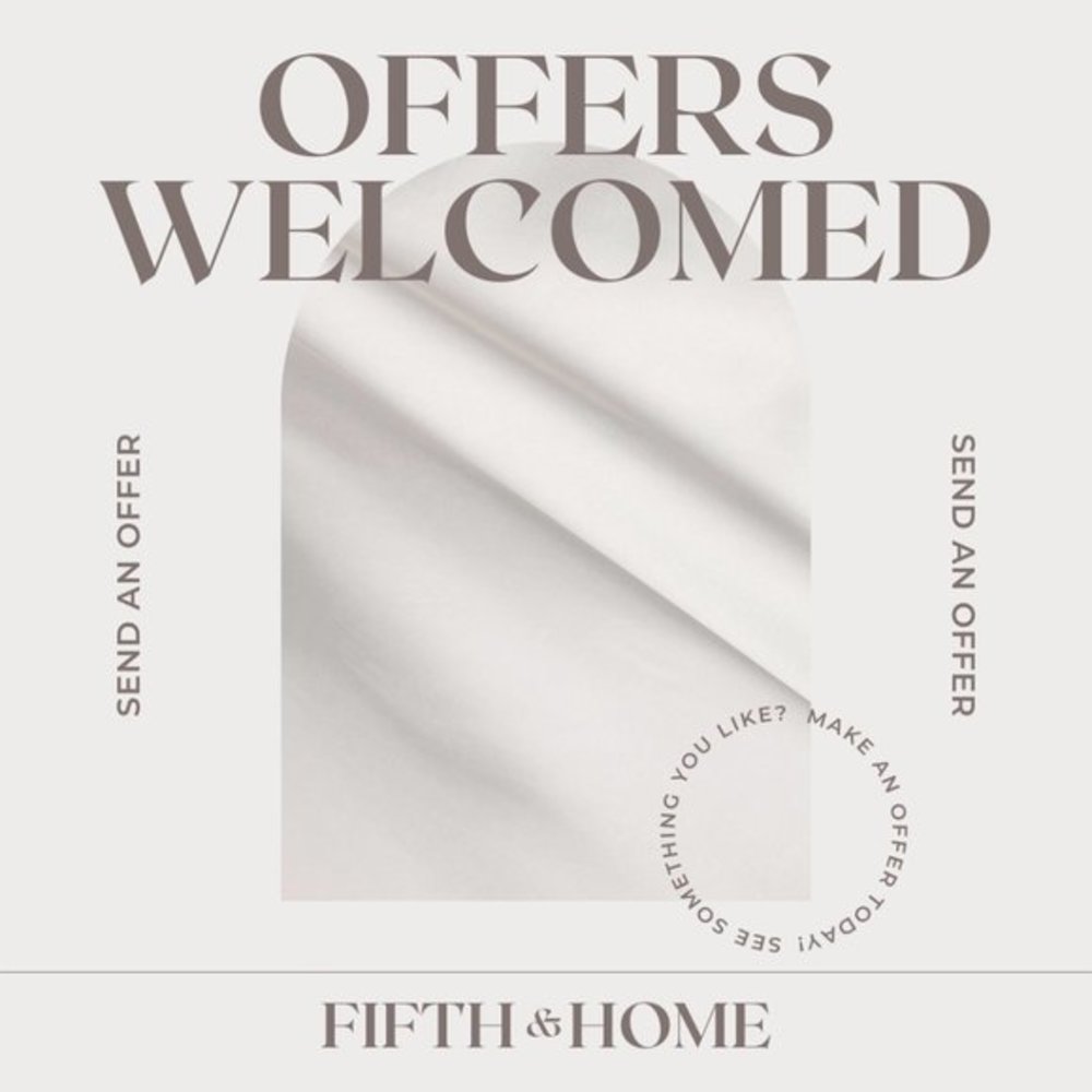 ⭐️ Offers Welcomed! ⭐️
